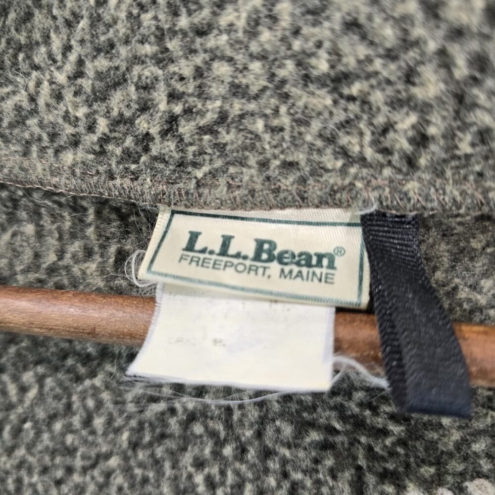 LL Bean Vest Womens XL Green Embroidered Zip Fleece Bear Flower Vintage - Picture 8 of 9